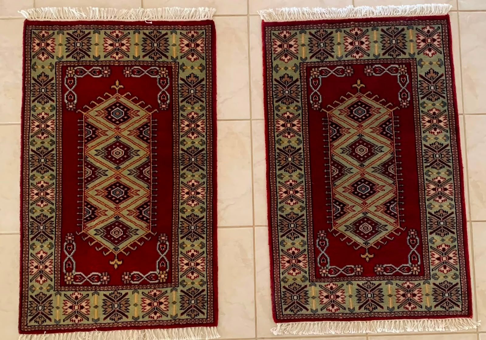 Red Prince Size 60cm x 90cm